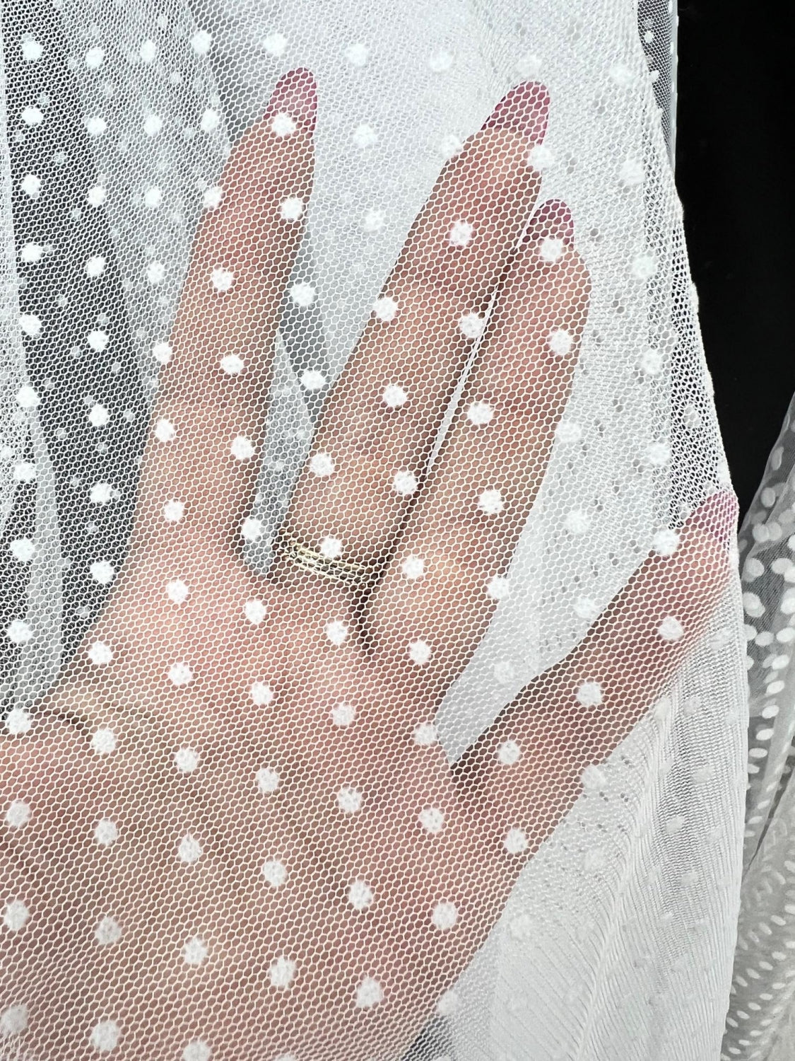 Tull Elastic Cu Buline Din Catifea