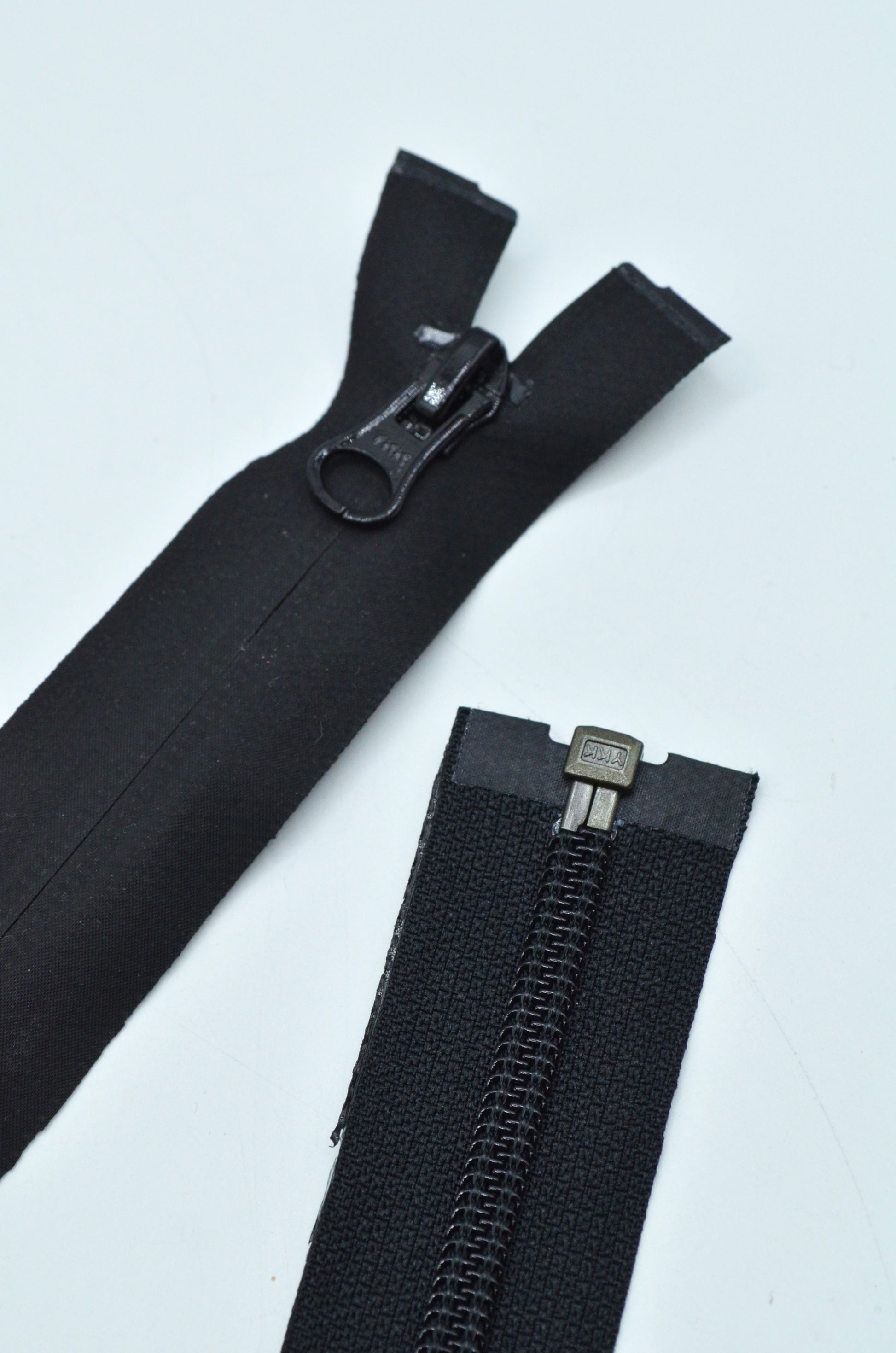 Fermoar De Plastic YKK Impermeabil 67cm, Negru