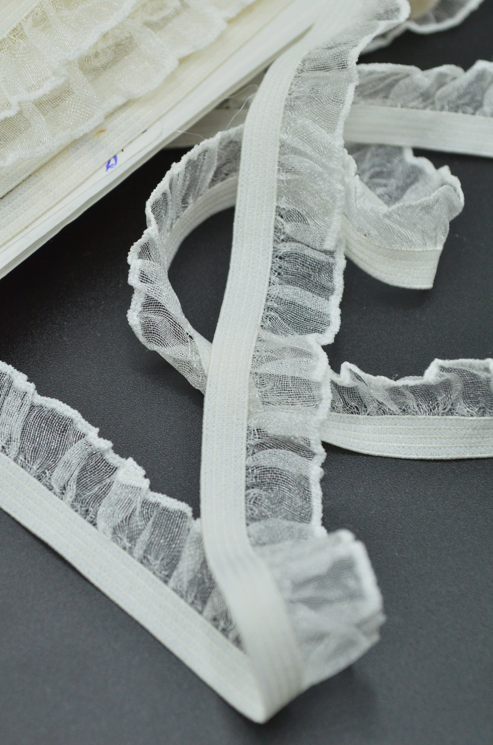 Elastic Cu Volane Din Organza, 18mm, Ivoire