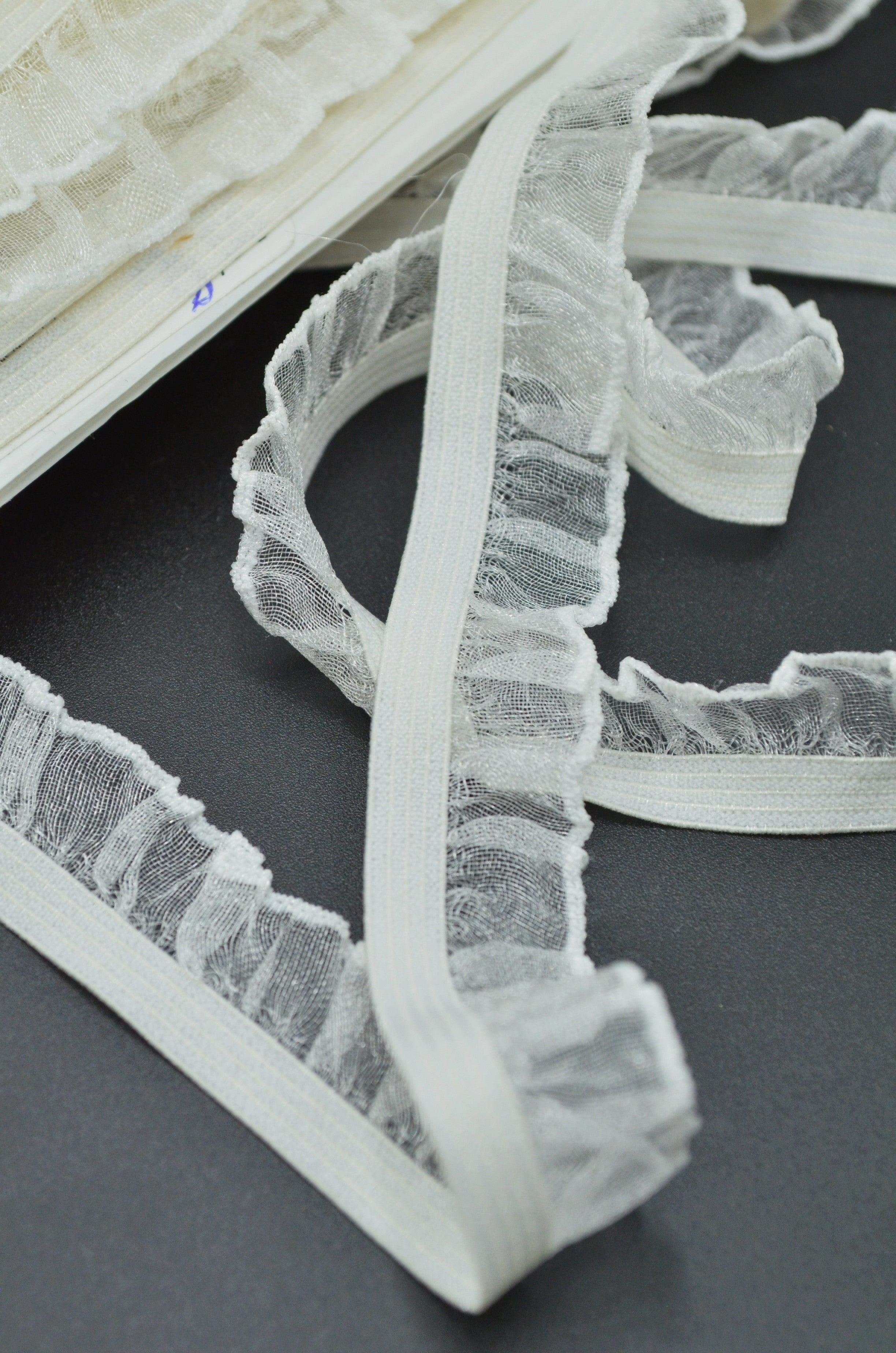Elastic Cu Volane Din Organza, 18mm, Ivoire