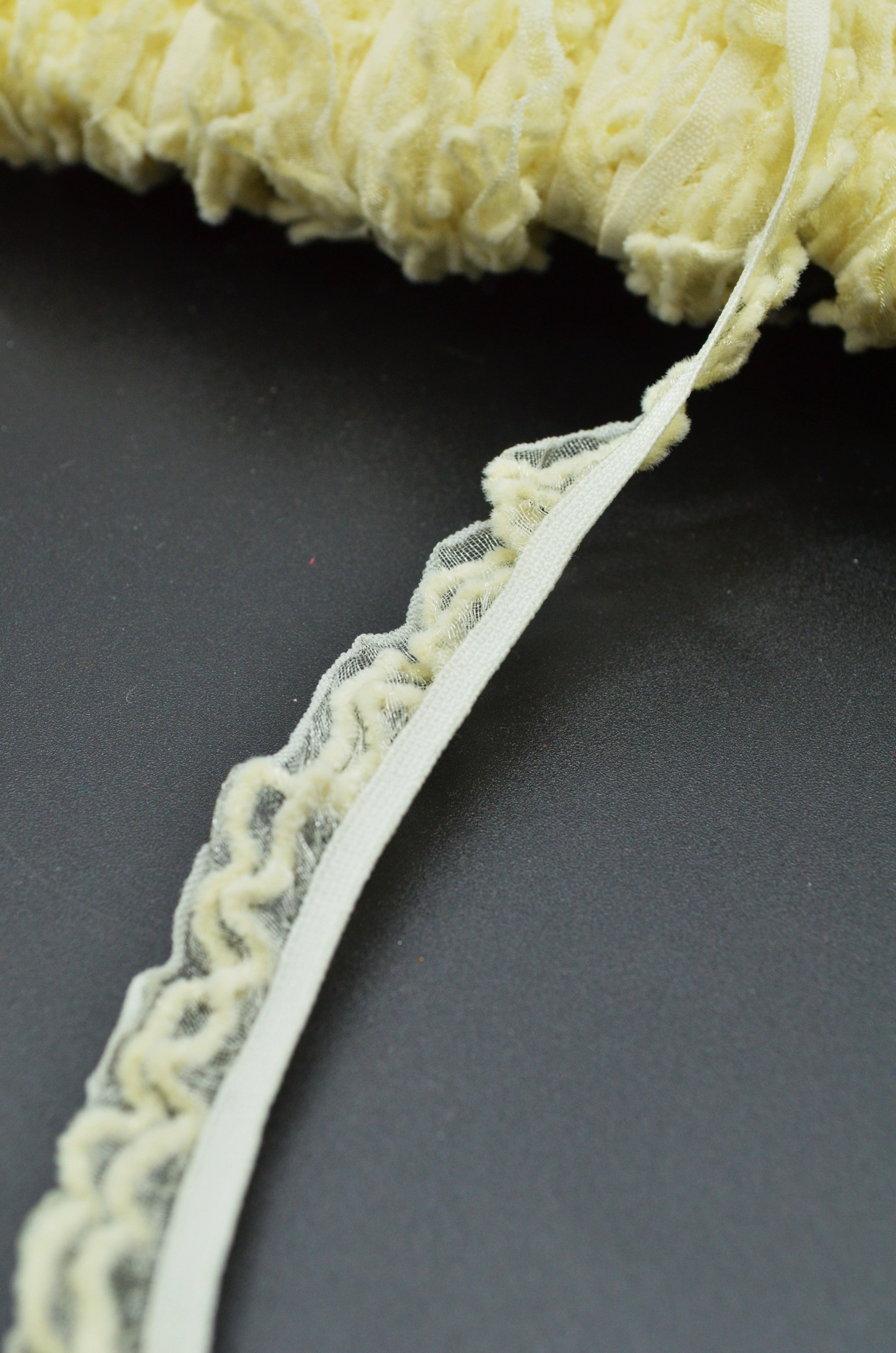 Elastic Cu Volane Din Organza, 15mm, Crem Unt