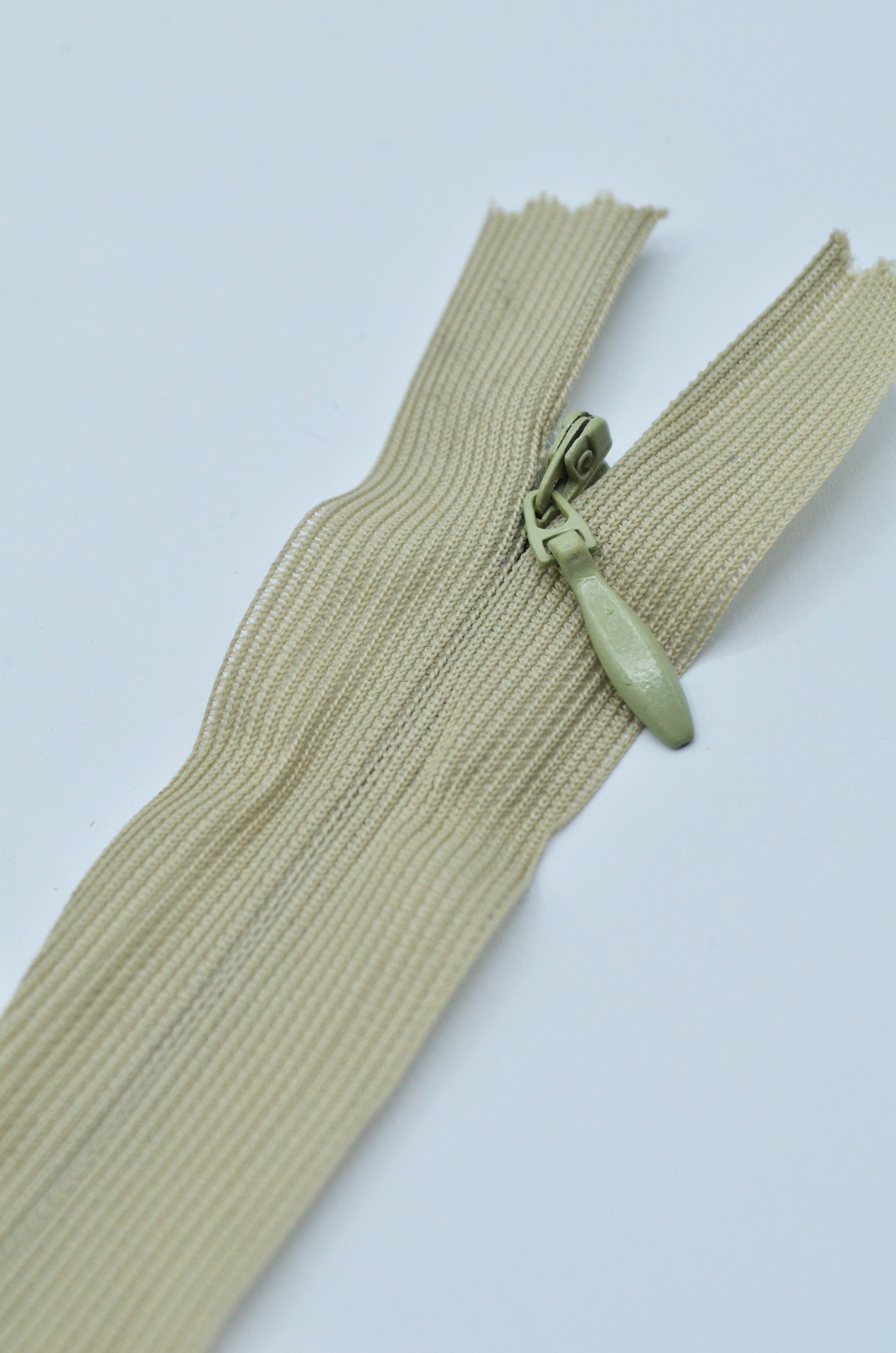 Fermoar Ascuns Pe Relon 18cm, Bej Verzui