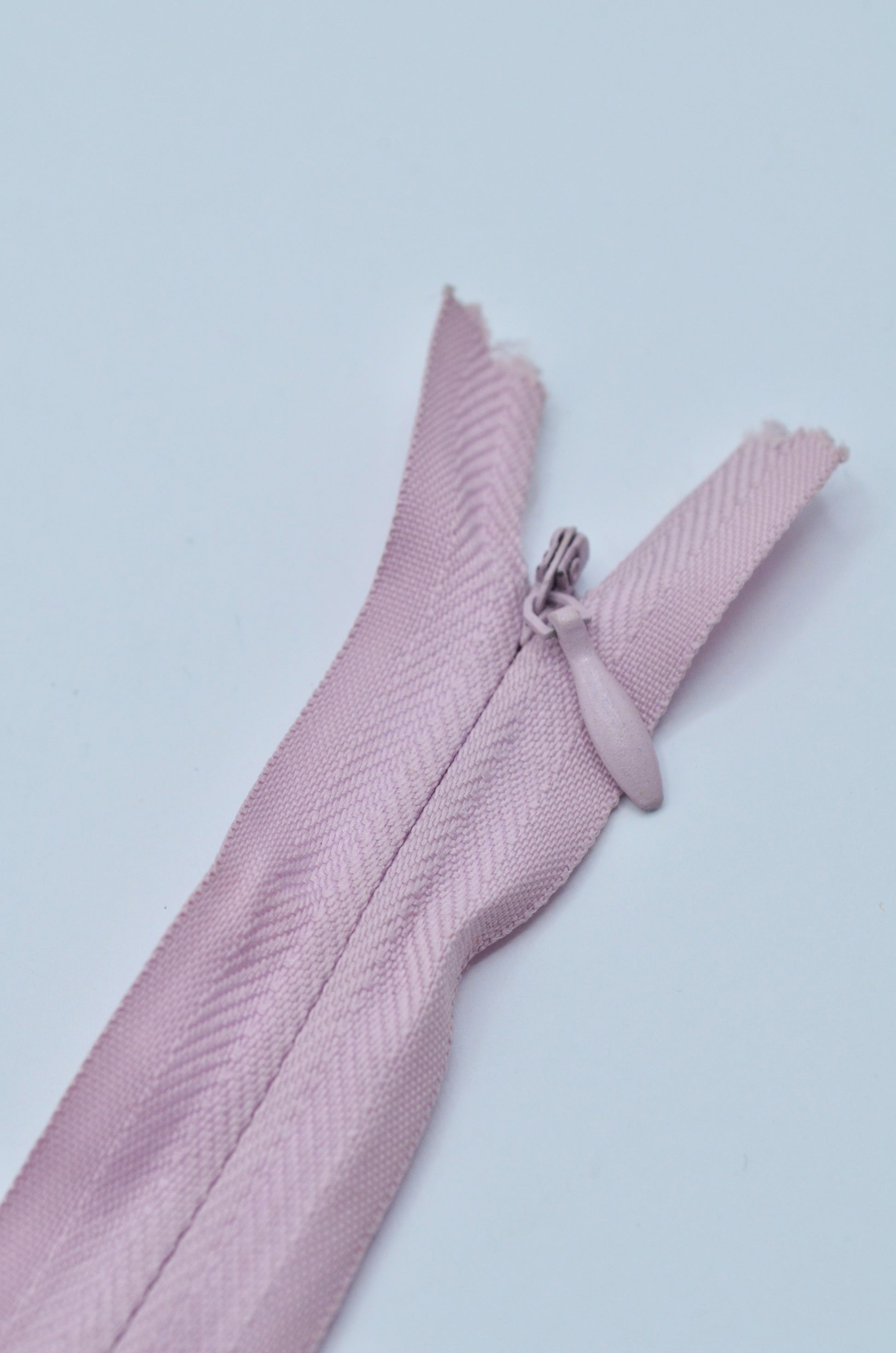 Fermoar Ascuns Pe Panza 20cm, Roz