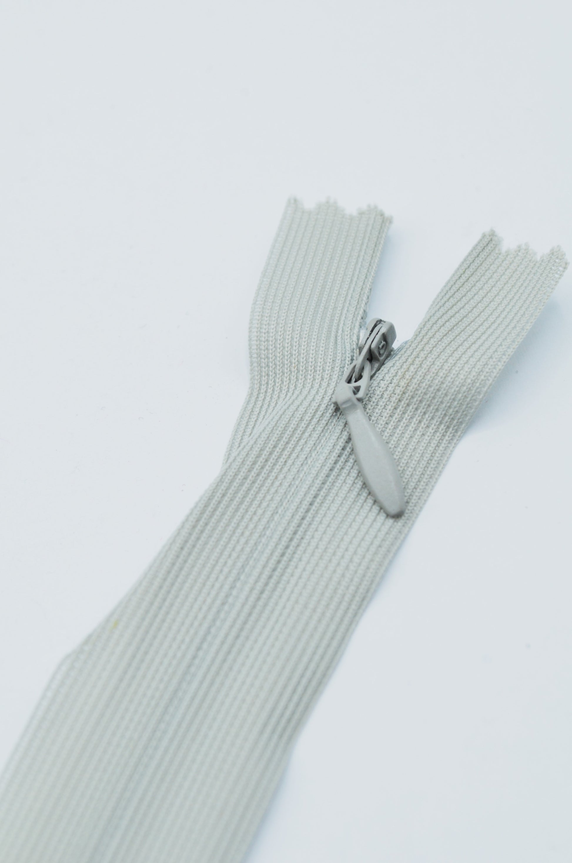 Fermoar Ascuns Pe Relon 20cm, Gri Deschis