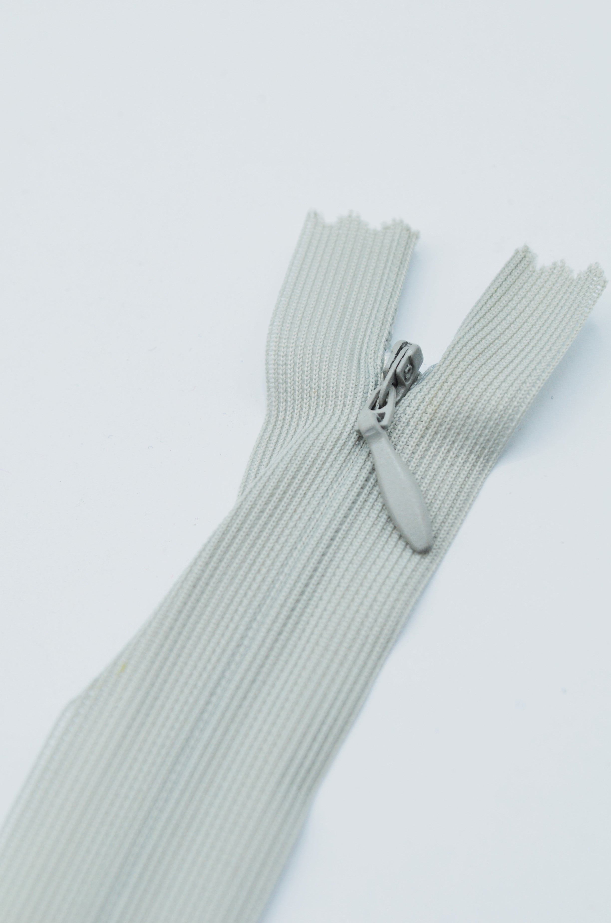 Fermoar Ascuns Pe Relon 20cm, Gri Deschis