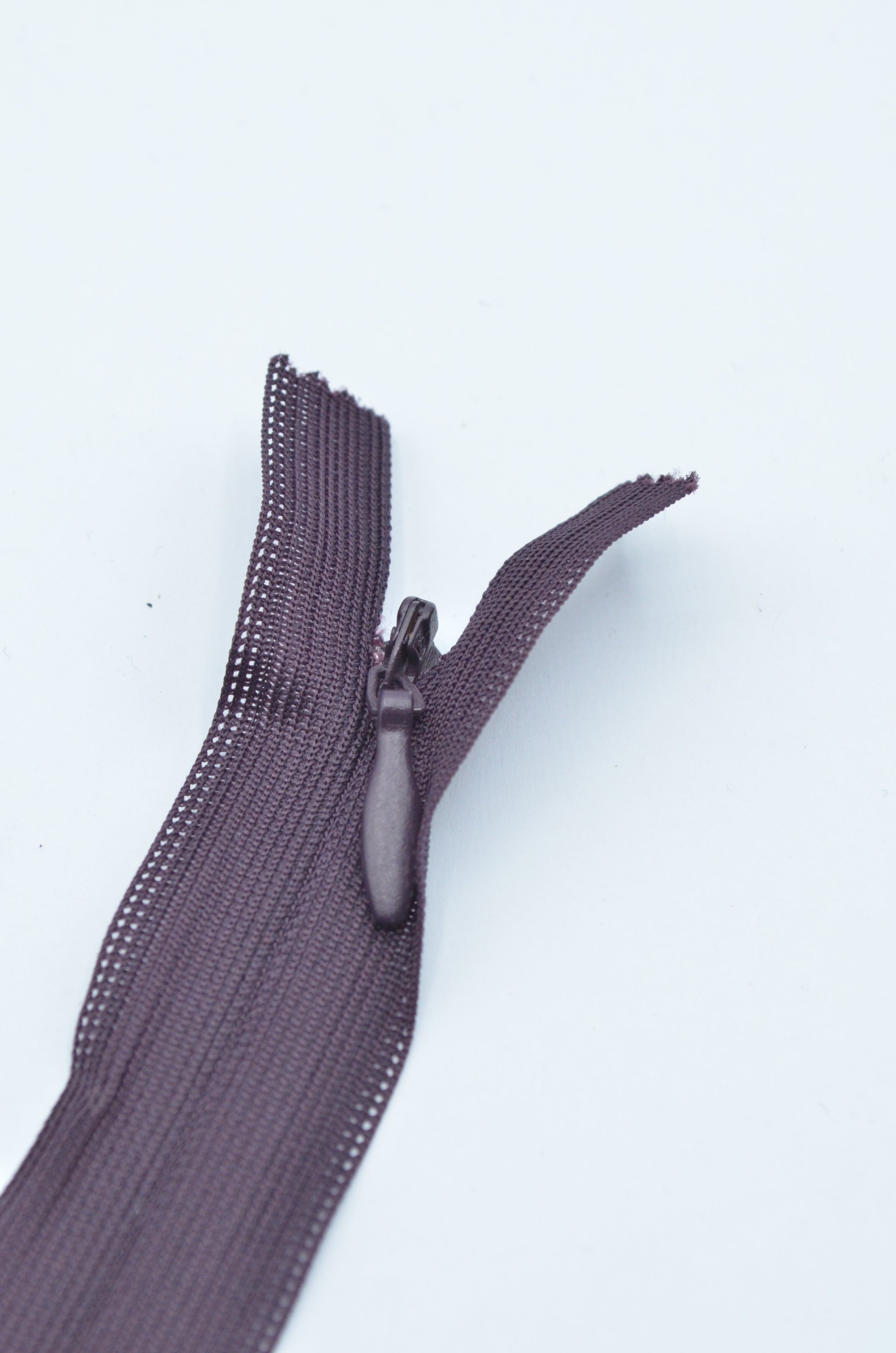 Fermoar Ascuns Pe Relon 18cm, Mov Inchis