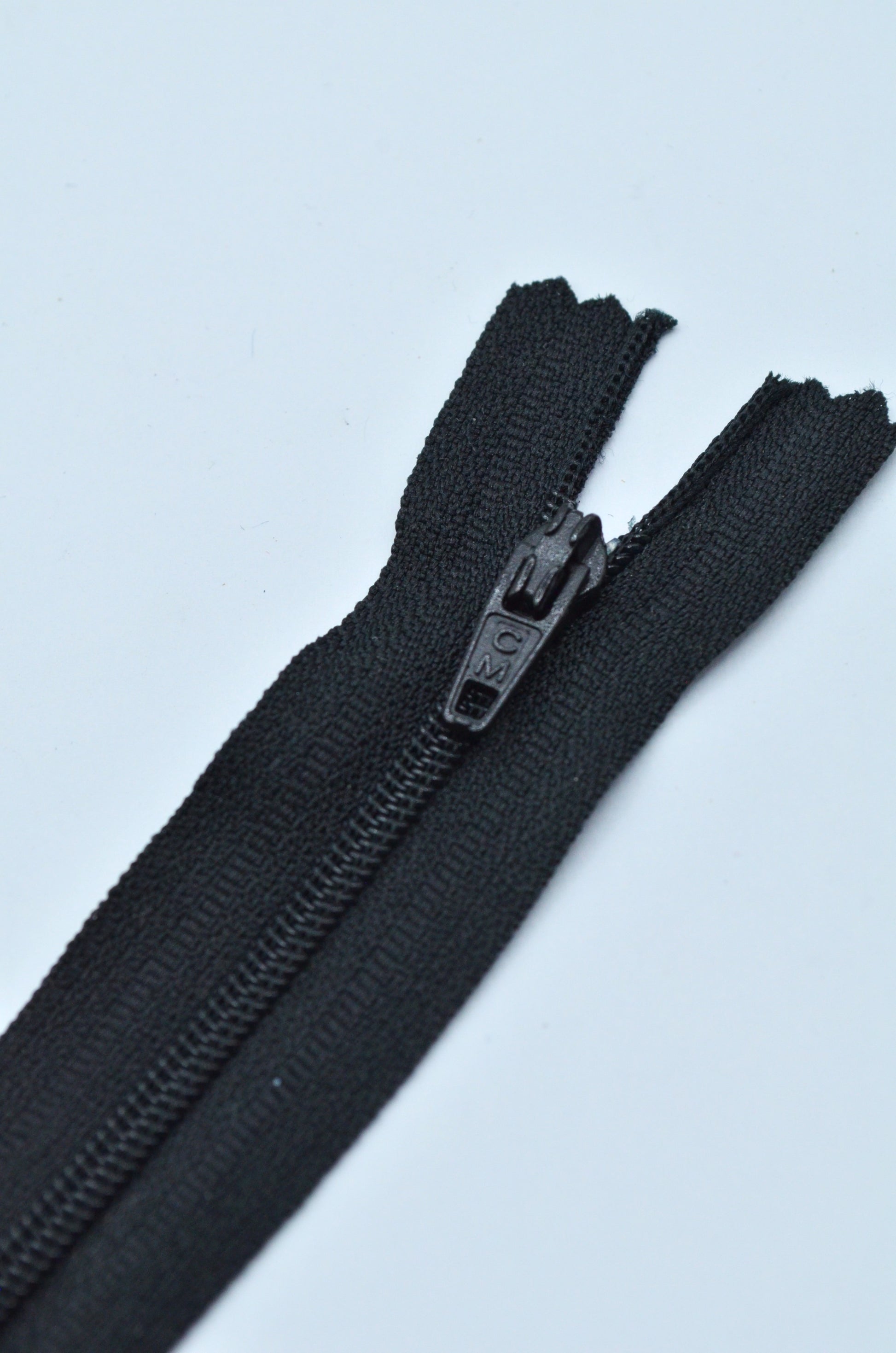 Fermoar De Plastic  18cm, Negru