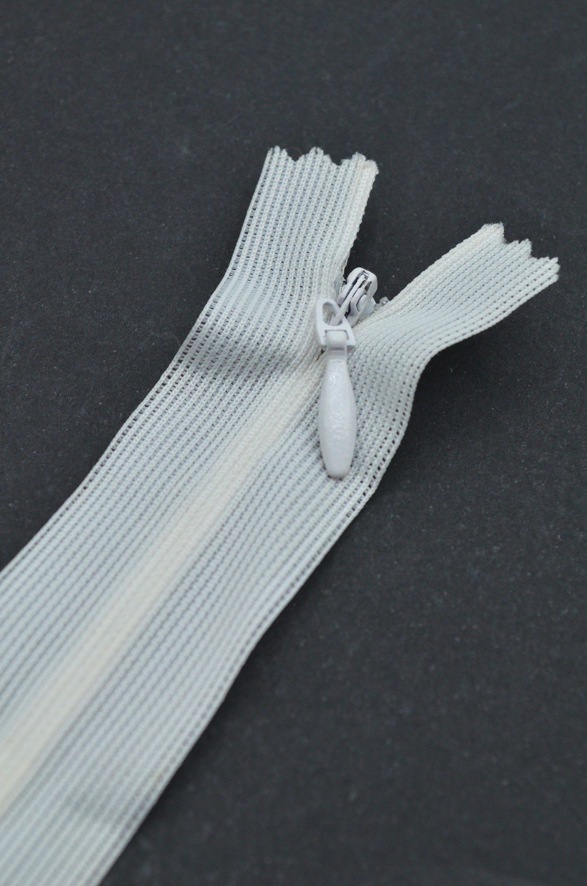 Fermoar Ascuns Pe Relon 20cm, Ivoire